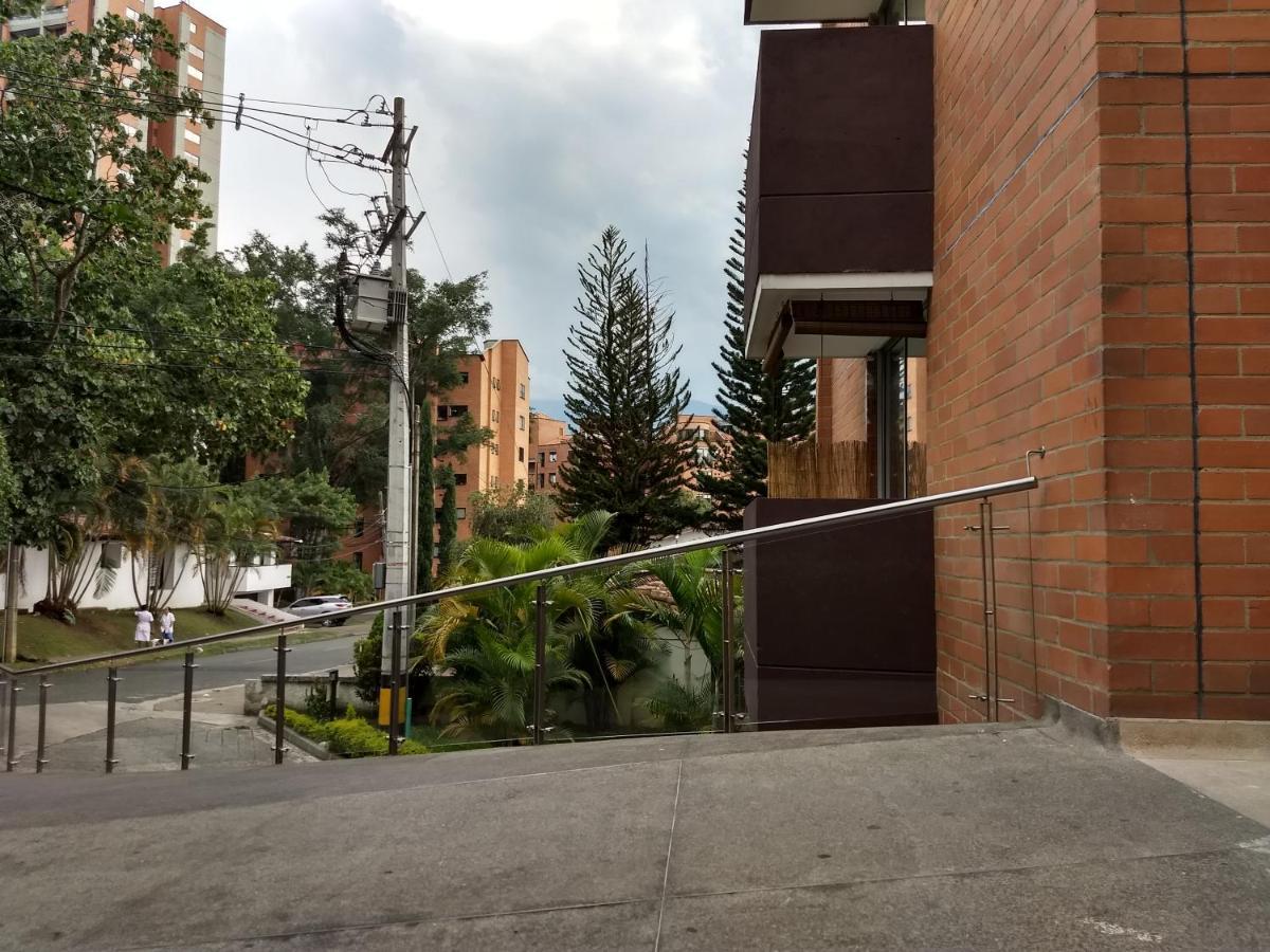 Edificio La Frontera Loft Apartment Medellin Bagian luar foto