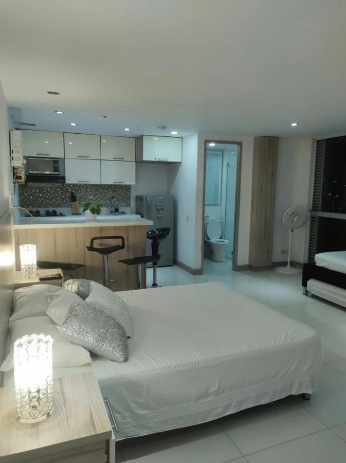 Edificio La Frontera Loft Apartment Medellin Bagian luar foto