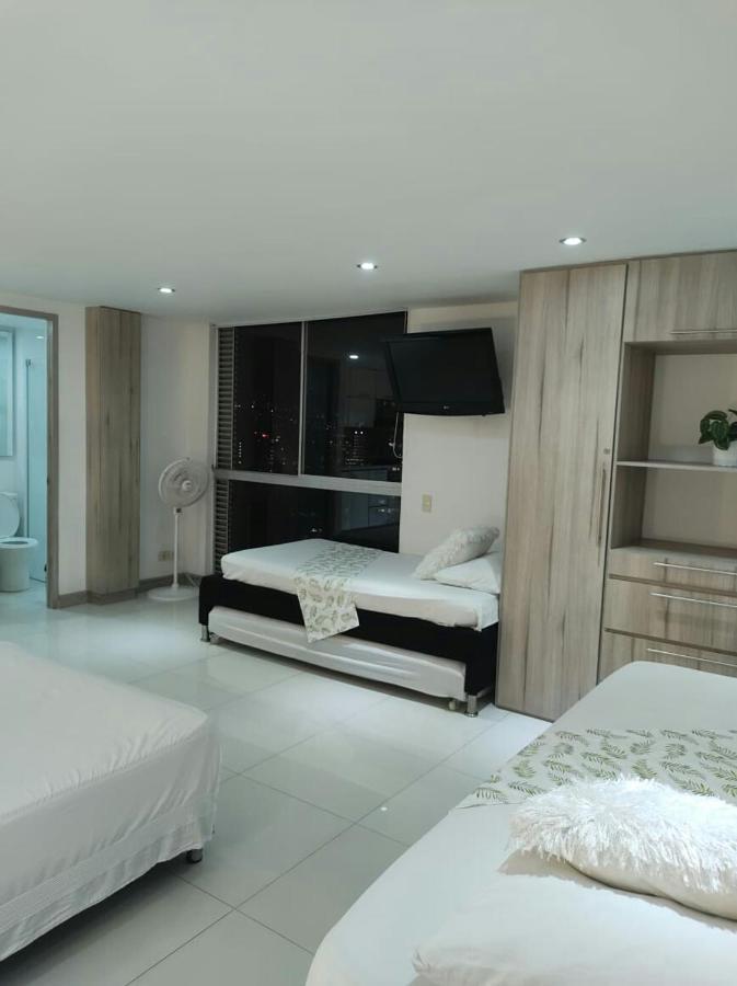 Edificio La Frontera Loft Apartment Medellin Bagian luar foto