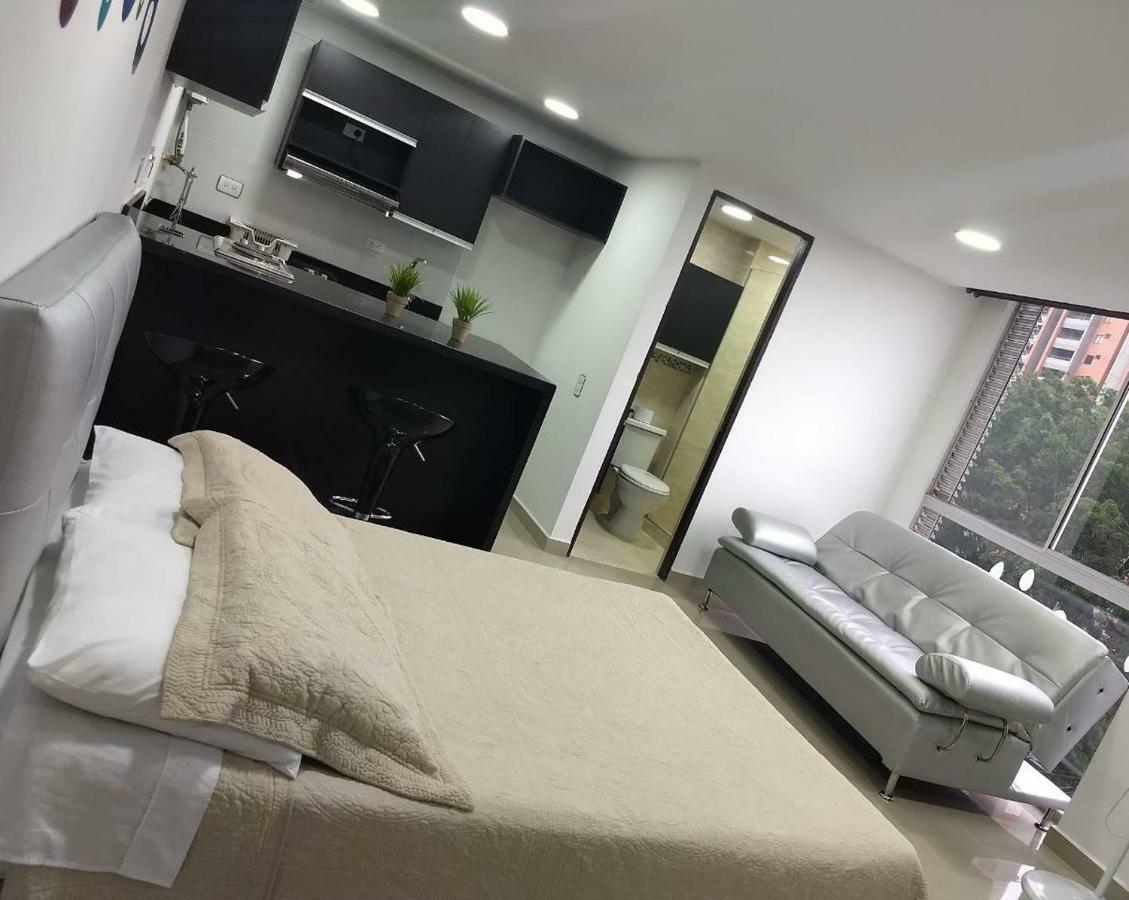 Edificio La Frontera Loft Apartment Medellin Bagian luar foto